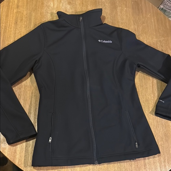 Women’s Columbia Omni-Shield Soft Shell Jacket Size Medium - Picture 2 of 7